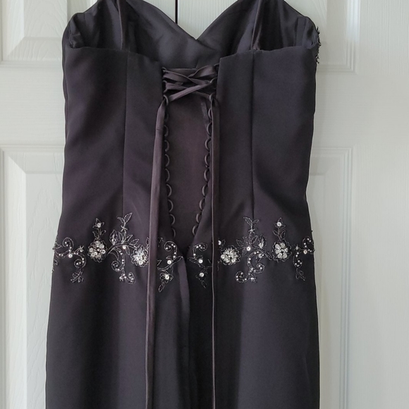 ENVI gown - Picture 4 of 5